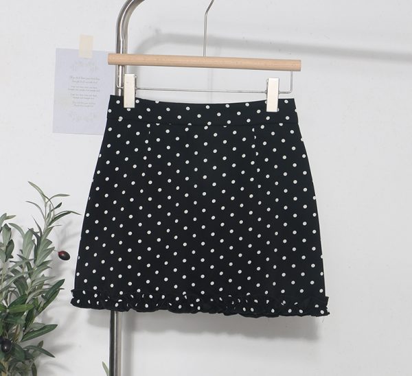 High waisted polka dot skirt