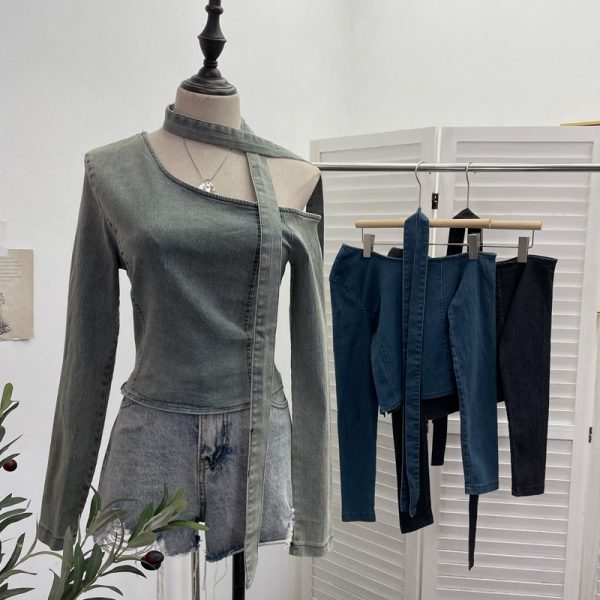 Slanted shoulder ribbon long sleeved short slim fit top