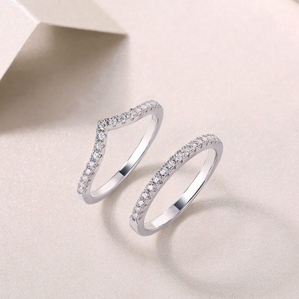 Crown Diamond Ring Luxury And Stylish Moissanite Silver Ring