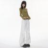 Women's Multi-Pocket Flared Work Jeans with Pleated Design and Low Waist Bootcut Style