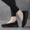 Large size soft soled fly woven women's shoes are breathable and can be easily stepped on in a fashionable single shoe for women