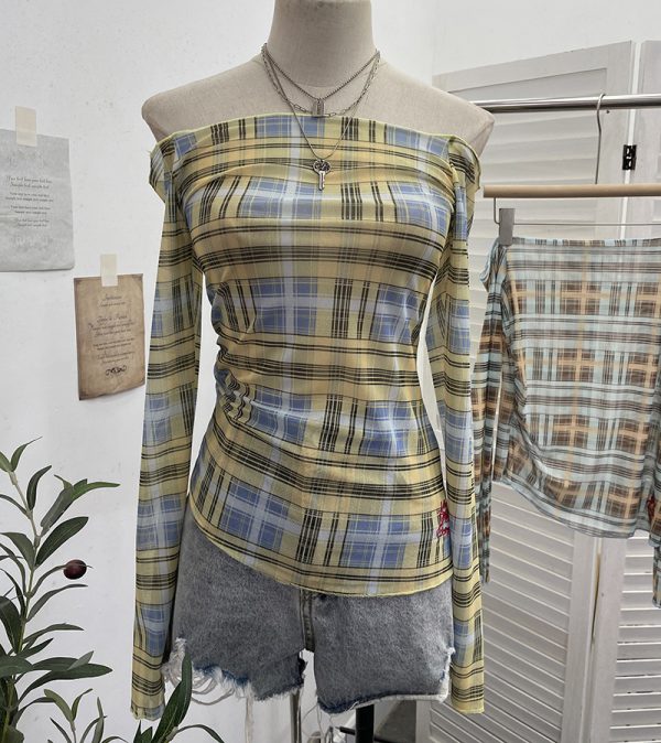 Plaid one shoulder slim embroidered top