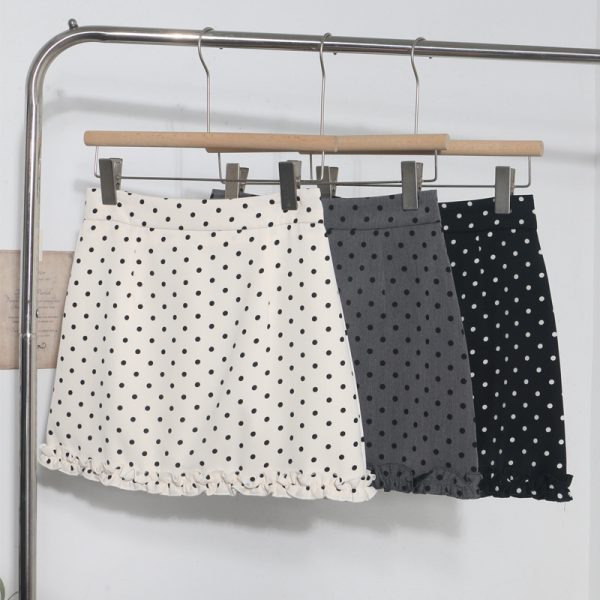 High waisted polka dot skirt