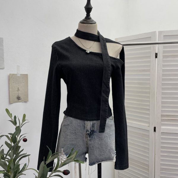 Slanted shoulder ribbon long sleeved short slim fit top