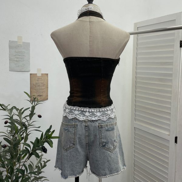 Lace patchwork neck hanging sleeveless top