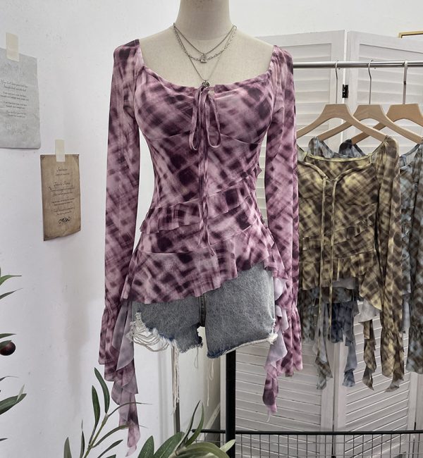 Horn long sleeved T-shirt with irregular ruffle edge and ribbon top