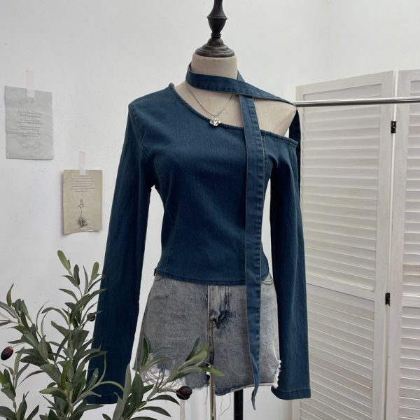 Slanted shoulder ribbon long sleeved short slim fit top