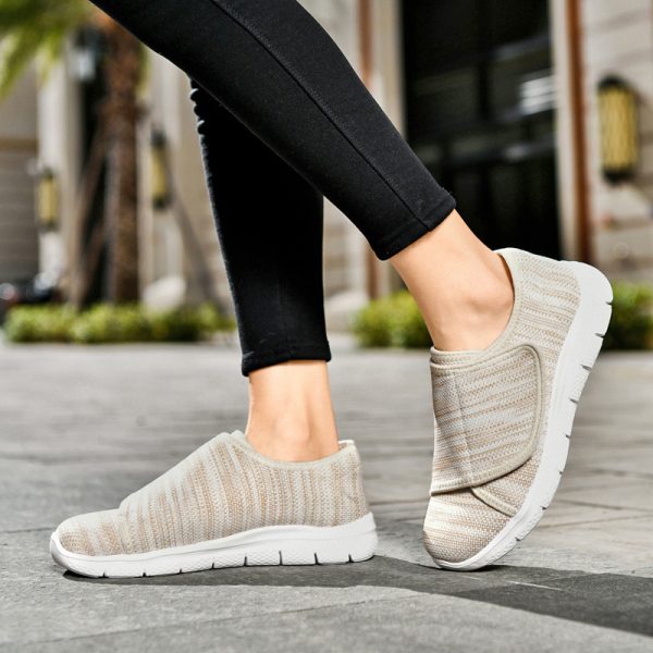 Mesh lightweight breathable Velcro women's shoes casual single shoes comfortable sports shoes for women